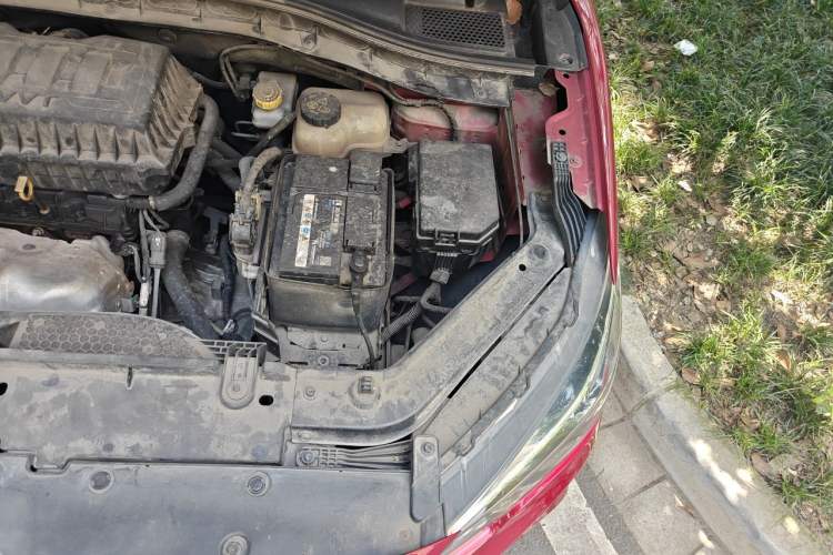 Used MG ZS 2017 1.5L Automatic Luxury Edition Engine Bay Left
