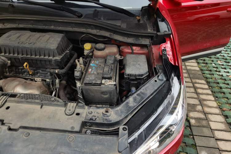 Used MG ZS 2017 1.5L Manual Deluxe Internet Edition Engine Bay Left