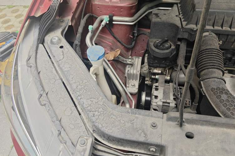 Used MG ZS 2017 1.5L Automatic Luxury Edition Engine Bay Right
