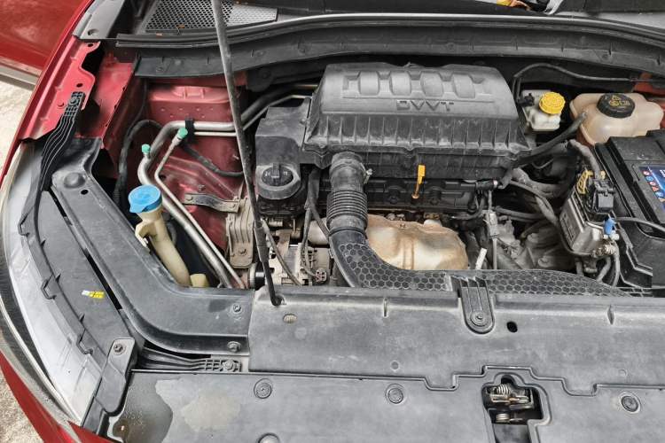 Used MG ZS 2017 1.5L Automatic Luxury Internet Edition Engine Bay Right