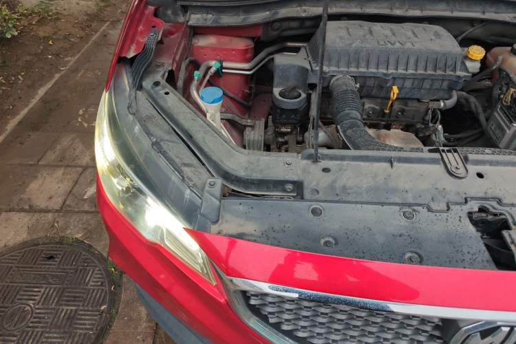 Used MG ZS 2017 1.5L Automatic Luxury Edition Engine Bay Right