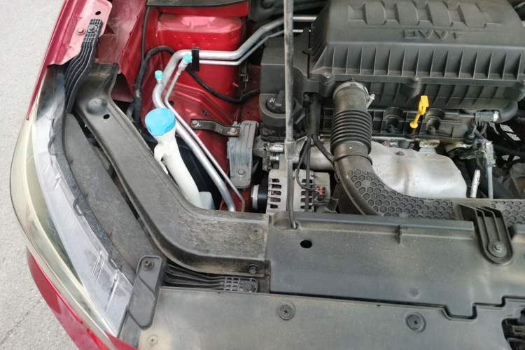 Used MG ZS 2017 1.5L Automatic Luxury Edition Engine Bay Right
