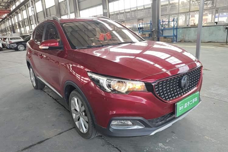 Used MG ZS 2017 1.5L Automatic Luxury Edition Front Right 45 Deg