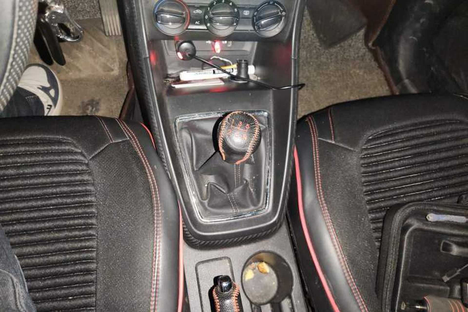 Used MG ZS 2017 1.5L Manual Comfort Edition Gear Lever