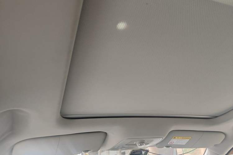 Used MG ZS 2017 1.5L Automatic Luxury Edition Headliner