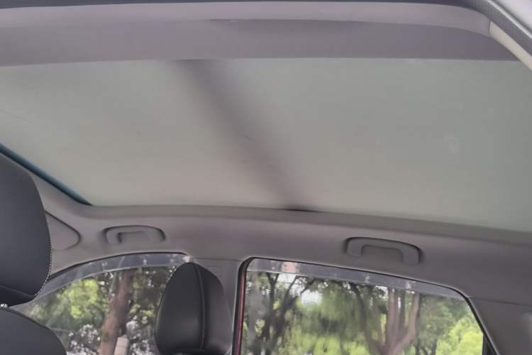 Used MG ZS 2017 1.5L Automatic Luxury Internet Edition Headliner