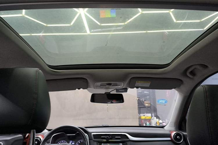 Used MG ZS 2017 16T Automatic Prestige Edition Headliner