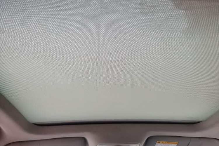 Used MG ZS 2017 1.5L Automatic Luxury Edition Headliner