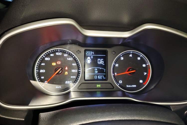Used MG ZS 2017 16T Automatic Flagship Internet Edition Instrument Cluster