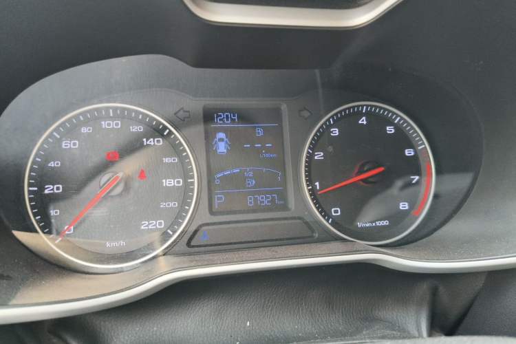 Used MG ZS 2017 1.5L Automatic Luxury Edition Instrument Cluster
