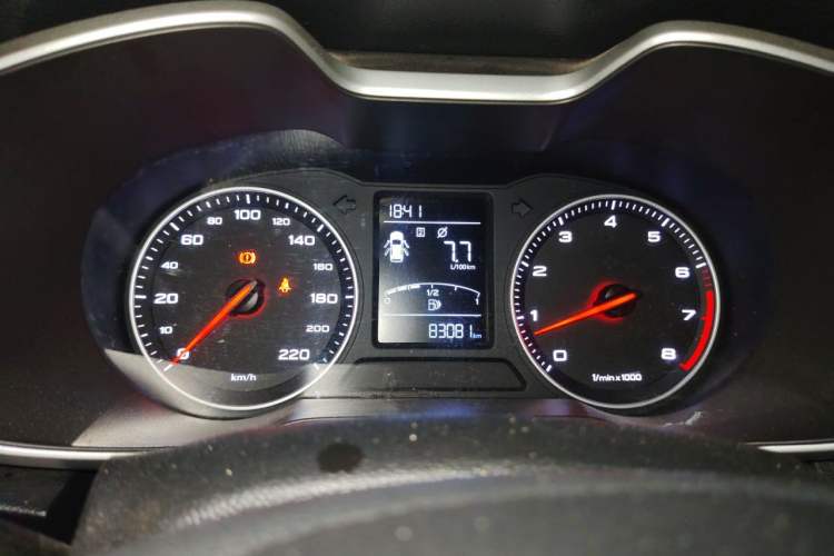 Used MG ZS 2017 1.5L Manual Luxury Edition Instrument Cluster