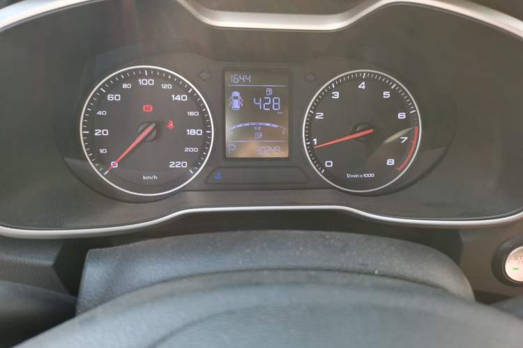 Used MG ZS 2017 1.5L Automatic Elite Edition Odometer Close Up