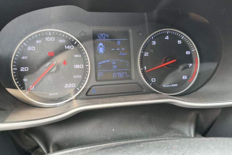 Used MG ZS 2017 1.5L Automatic Luxury Edition Odometer Close Up