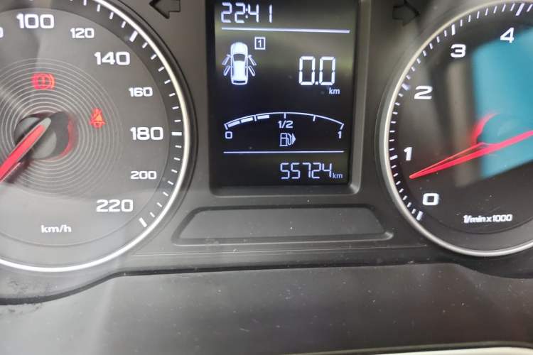 Used MG ZS 2017 1.5L Manual Comfort Edition Odometer Close Up