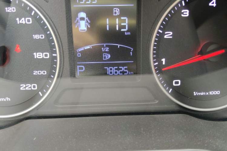 Used MG ZS 2017 1.5L Automatic Luxury Edition Odometer Close Up
