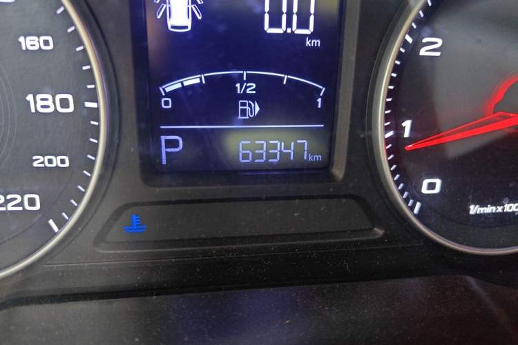 Used MG ZS 2017 1.5L Automatic Luxury Edition Odometer Close Up