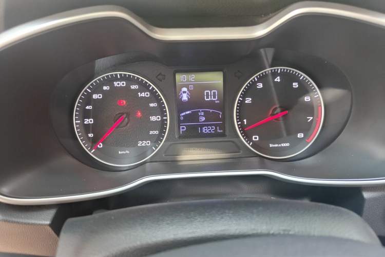 Used MG ZS 2017 1.5L Automatic Luxury Edition Odometer Close Up