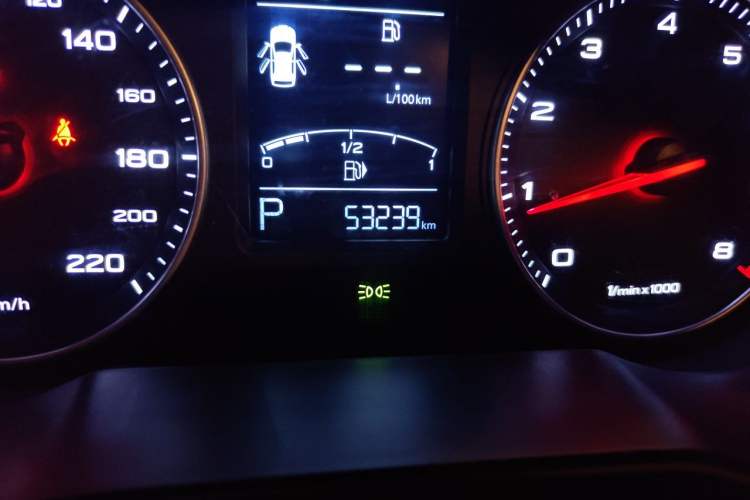 Used MG ZS 2017 1.5L Automatic Luxury Internet Edition Odometer Close Up