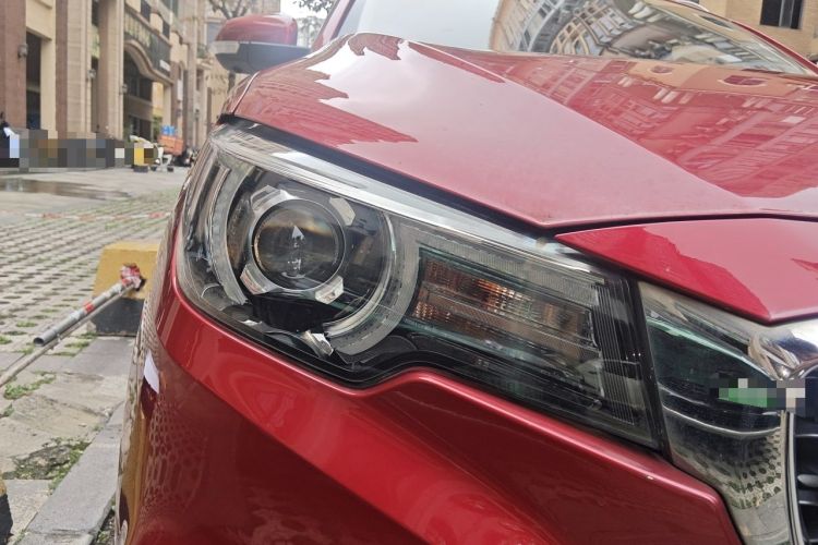 Used MG ZS 2017 1.5L Automatic Luxury Edition Right Front Headlight