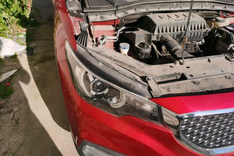 Used MG ZS 2017 1.5L Automatic Elite Edition Right Front Headlight