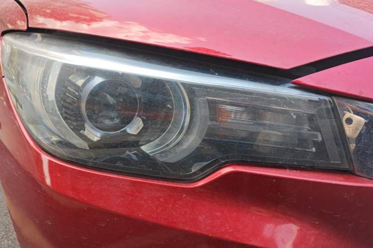 Used MG ZS 2017 1.5L Automatic Luxury Internet Edition Right Front Headlight