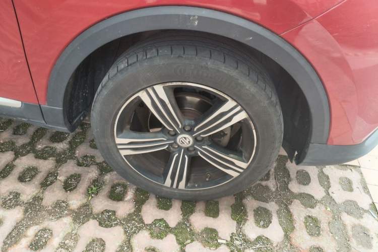 Used MG ZS 2017 1.5L Automatic Luxury Internet Edition Right Front Wheel Hub