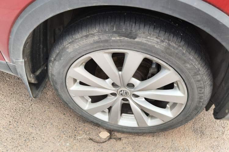 Used MG ZS 2017 1.5L Automatic Luxury Edition Right Front Wheel Hub