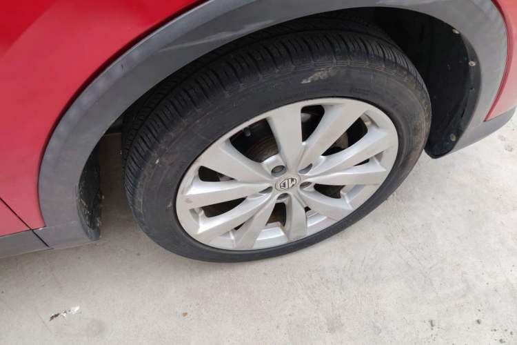 Used MG ZS 2017 1.5L Manual Elite Edition Right Front Wheel Hub