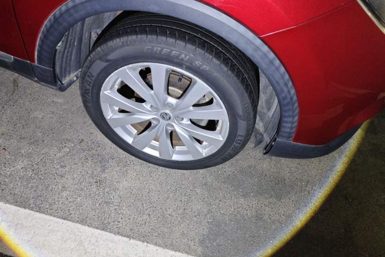 Used MG ZS 2017 1.5L Automatic Luxury Edition Right Front Wheel Hub