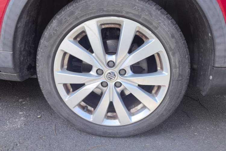 Used MG ZS 2017 1.5L Automatic Luxury Edition Right Front Wheel Hub