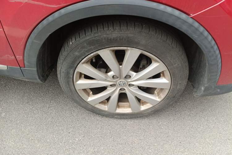 Used MG ZS 2017 1.5L Automatic Elite Edition Right Front Wheel Hub