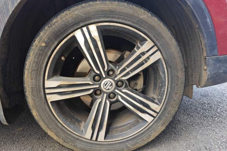 Used MG ZS 2017 1.5L Automatic Luxury Internet Edition Right Front Wheel Hub