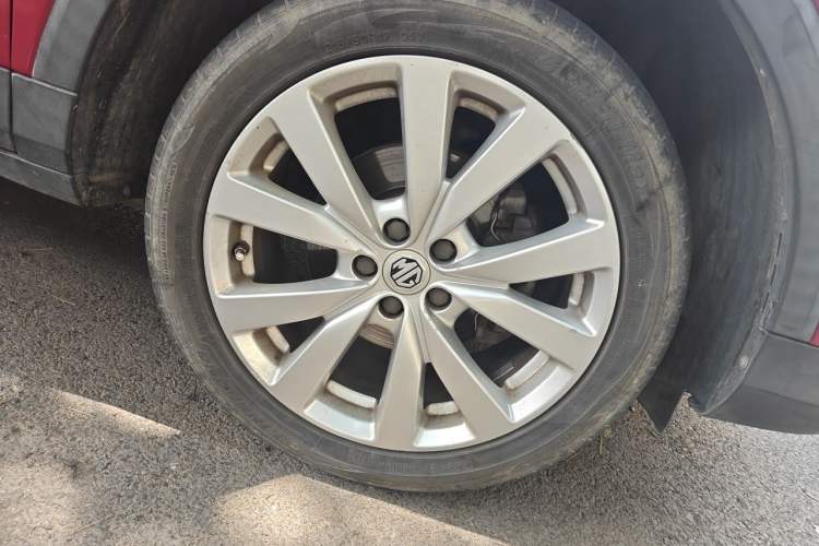 Used MG ZS 2017 1.5L Automatic Luxury Edition Right Front Wheel Hub
