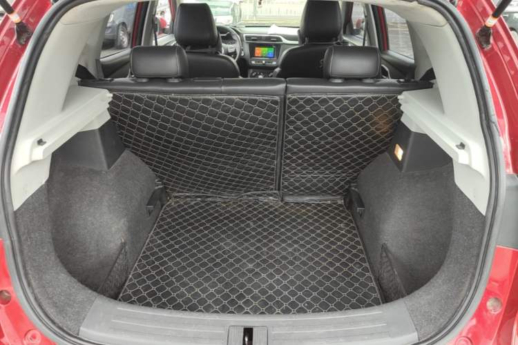 Used MG ZS 2017 1.5L Automatic Luxury Edition Trunk