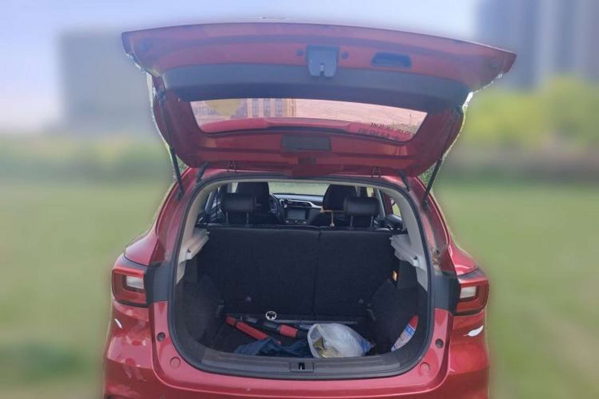 Used MG ZS 2017 1.5L Automatic Elite Edition Trunk