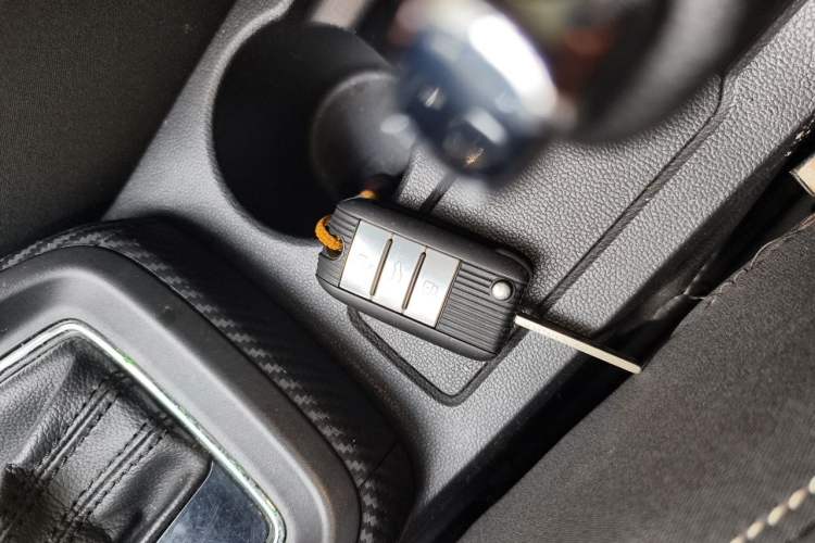 Used MG ZS 2017 1.5L Automatic Luxury Internet Edition Vehicle Key