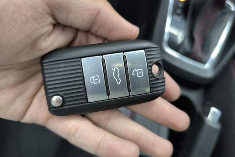 Used MG ZS 2017 16T Automatic Prestige Edition Vehicle Key