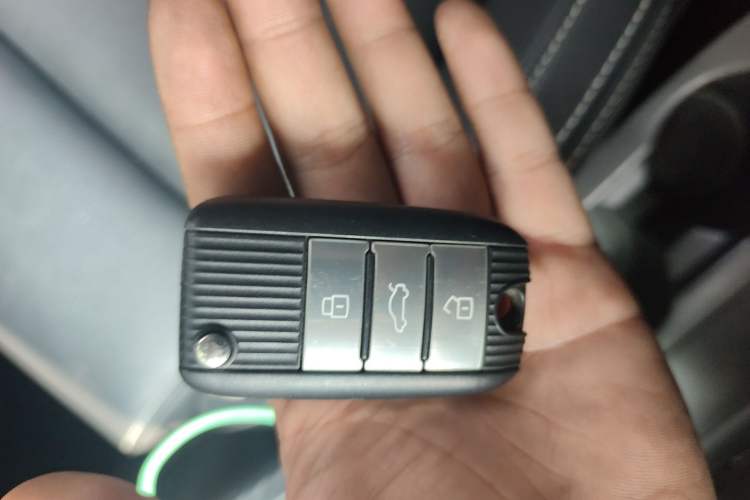 Used MG ZS 2017 1.5L Automatic Elite Edition Vehicle Key