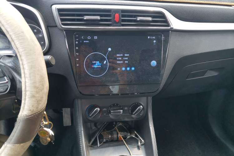 Used MG ZS 2017 1.5L Manual Elite Edition Audio And AC Panel