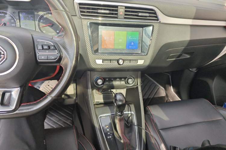 Used MG ZS 2017 16T Automatic Prestige Edition Audio And AC Panel