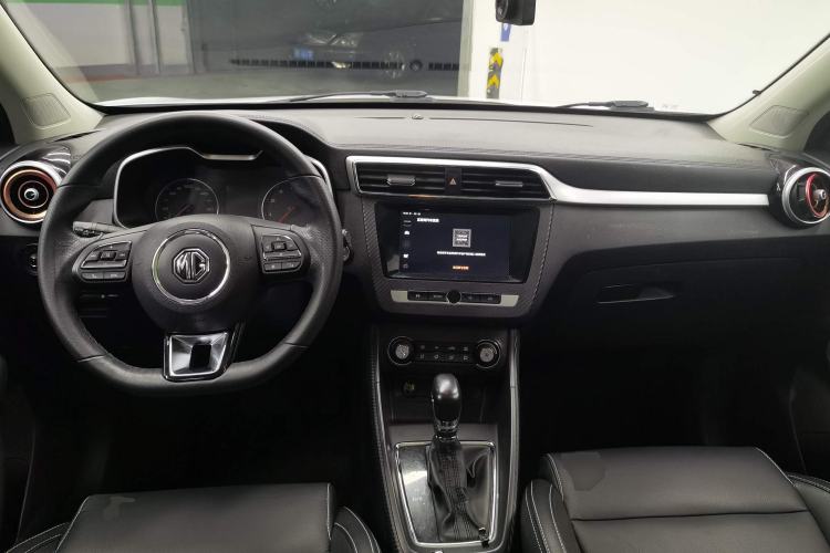 Used MG ZS 2017 1.5L Automatic Luxury Internet Edition Center Console