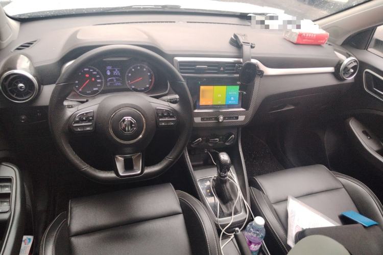 Used MG ZS 2017 1.5L Automatic Elite Edition Center Console
