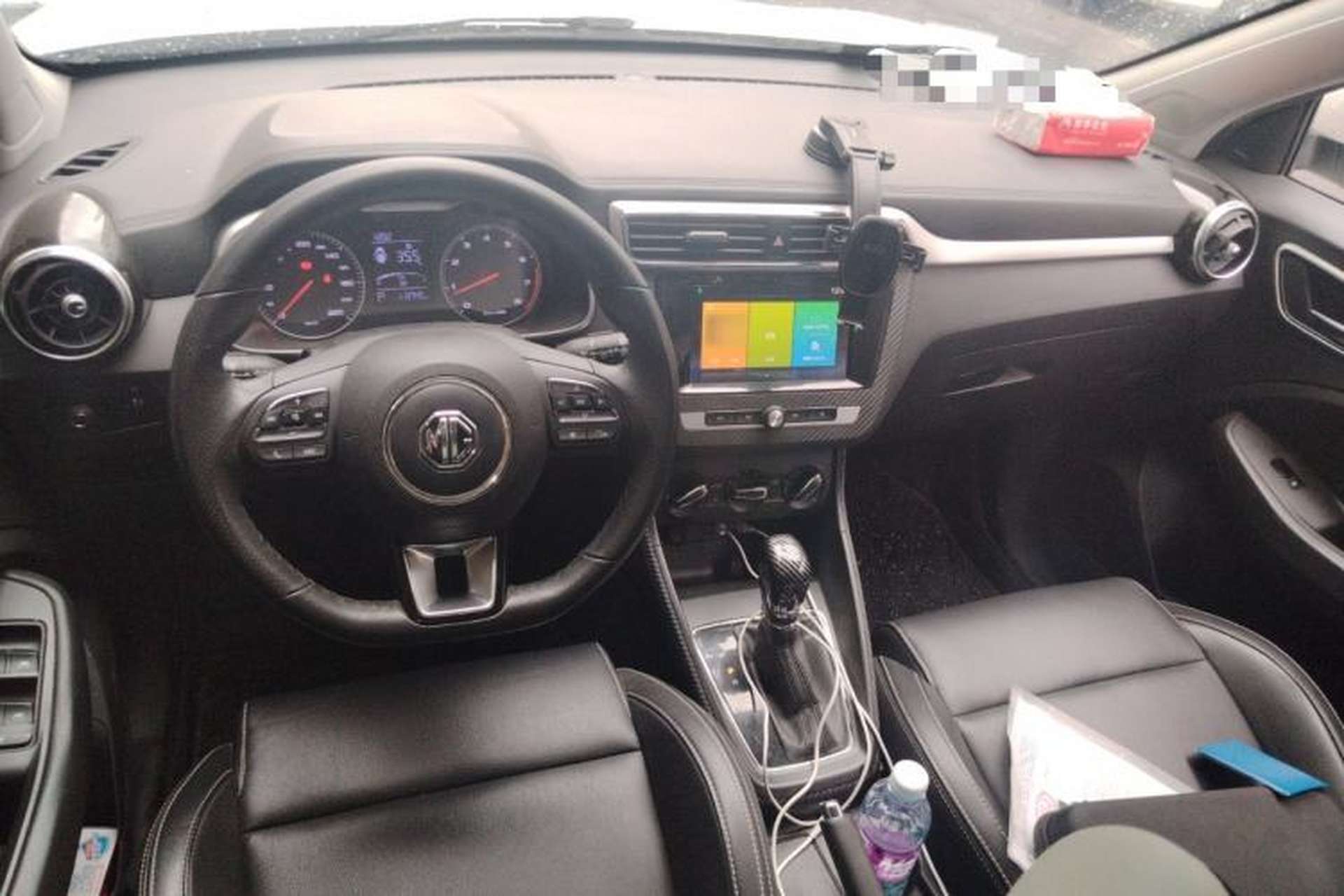 Used MG ZS 2017 1.5L Automatic Elite Edition Center Console
