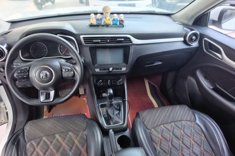 Used MG ZS 2017 1.5L Automatic Elite Edition Center Console