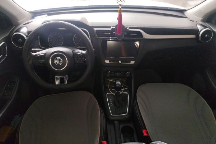 Used MG ZS 2017 1.5L Automatic Luxury Edition Center Console