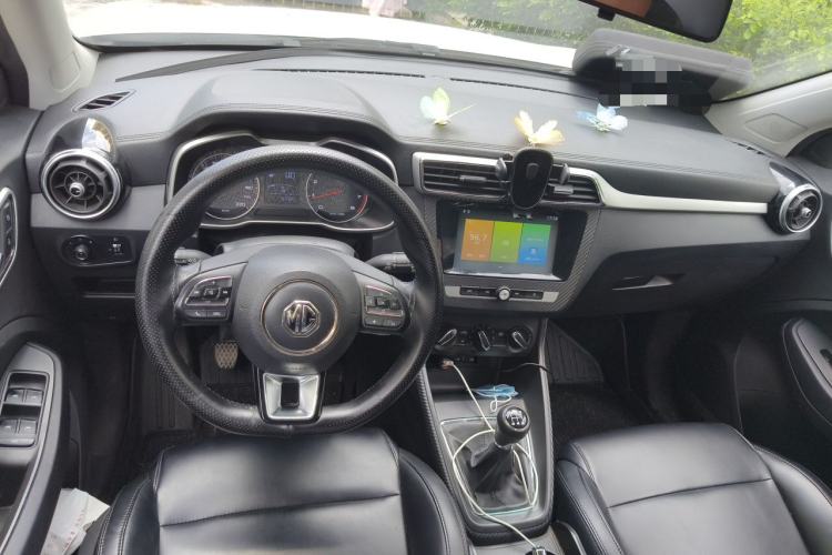 Used MG ZS 2017 1.5L Manual Comfort Edition Center Console