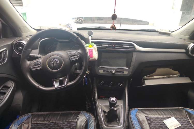 Used MG ZS 2017 1.5L Manual Luxury Edition Center Console