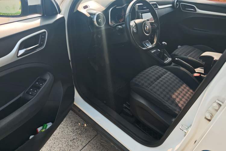 Used MG ZS 2017 1.5L Manual Comfort Edition Driver Seat