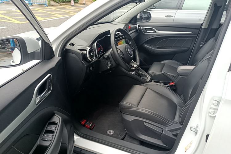 Used MG ZS 2017 1.5L Automatic Luxury Edition Driver Seat