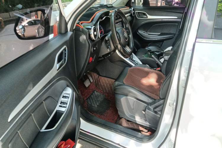 Used MG ZS 2017 1.5L Automatic Luxury Internet Edition Driver Seat